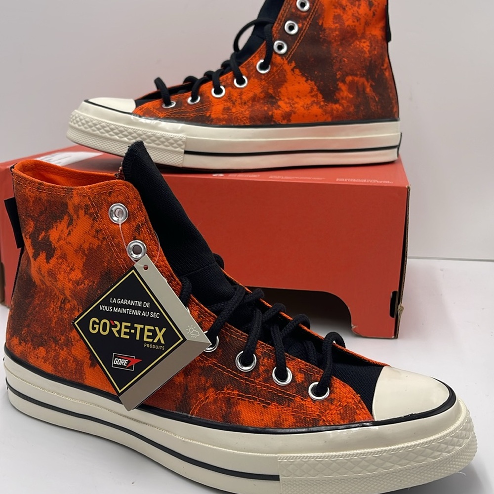 CONVERSE MENS High Tops CHUCK 70 GTX HI SHOES 'BOLD MANDARIN/ EGRET' Sneakers - Picture 15 of 16